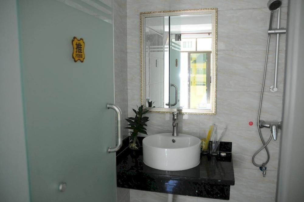 Chenhai Resort Beihai Buitenkant foto